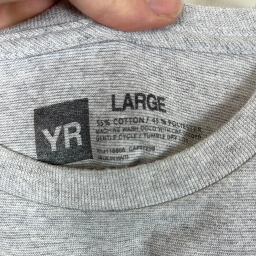 Young & Reckless Men's‎ Graphic T-Shirt Large Floral Print Grey Short Sleeve Tee - Picture 3 of 5